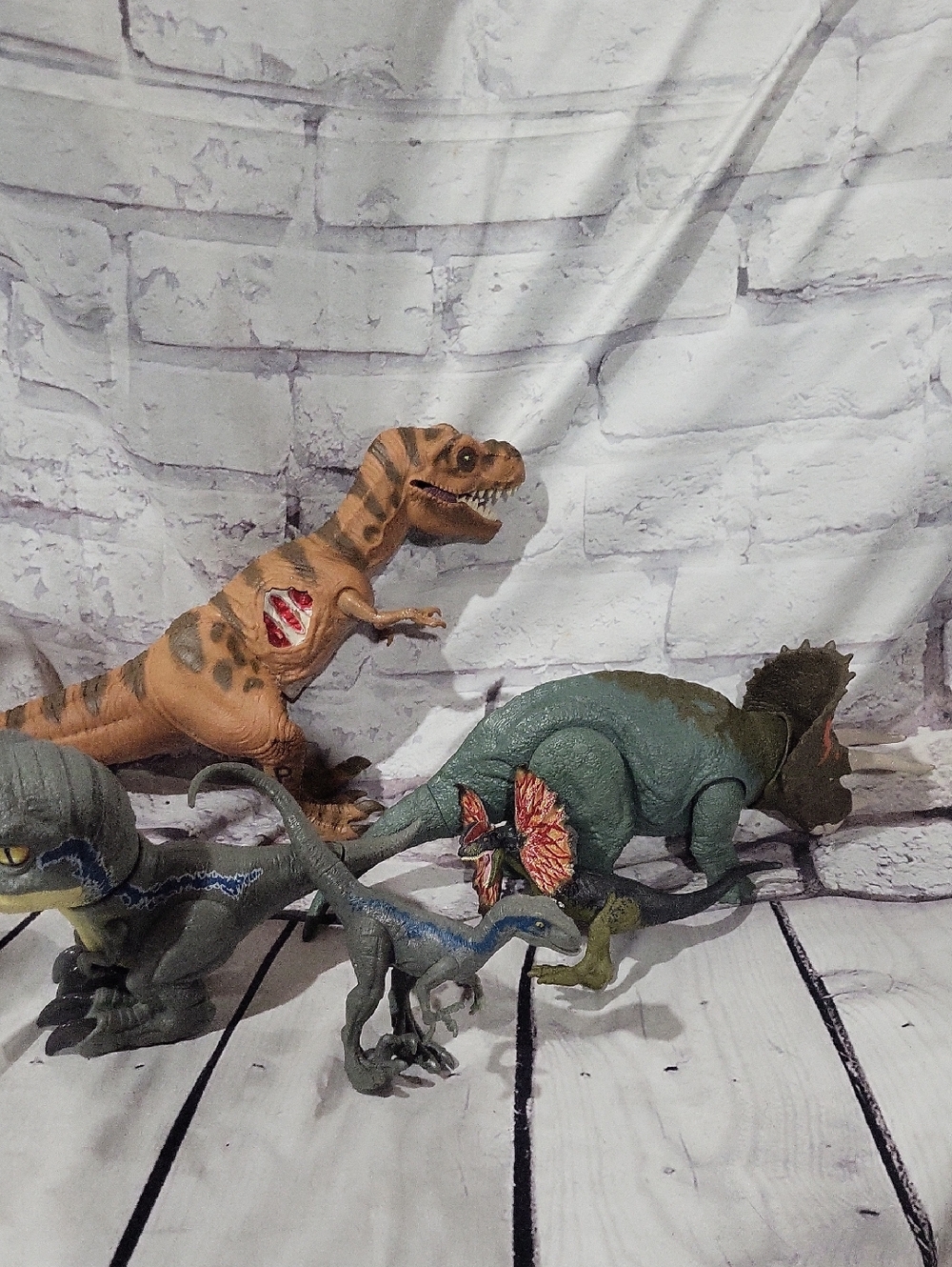 Assorted Jurassic Park Dino Action Figures Set - Green, Tan, Gray
